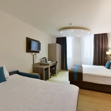 Rousseau Hotel
