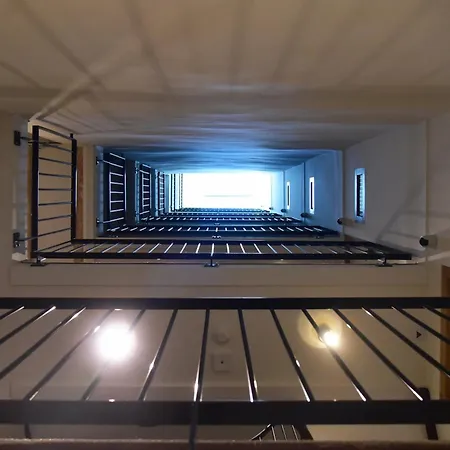 Hotel Rousseau 3*