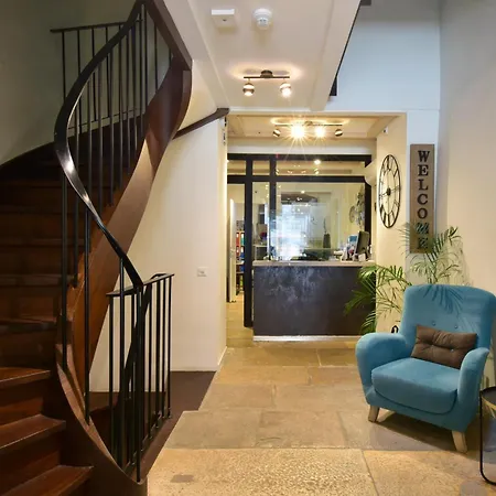 Hotel Rousseau 3*